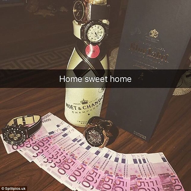 Cuộc sống khó khăn của hội con nhà giàu: Nhà hết nước phải tưới cây bằng champagne, nhiều xe xịn không biết chọn gì đi học